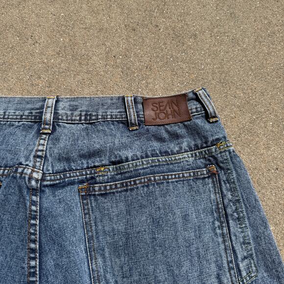 Men's Vintage Y2k Sean John Baggy Long Denim Jean HipHop Shorts Jorts Sz 40 x 15 - Picture 2 of 5